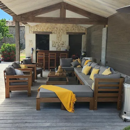 Roulotte Esmeralda Avec Jacuzzi Hotel apartamentowy Baron (Gard)